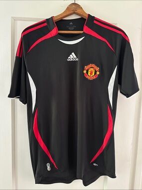 adidas Black and Red Manchester United Training Jersey Large